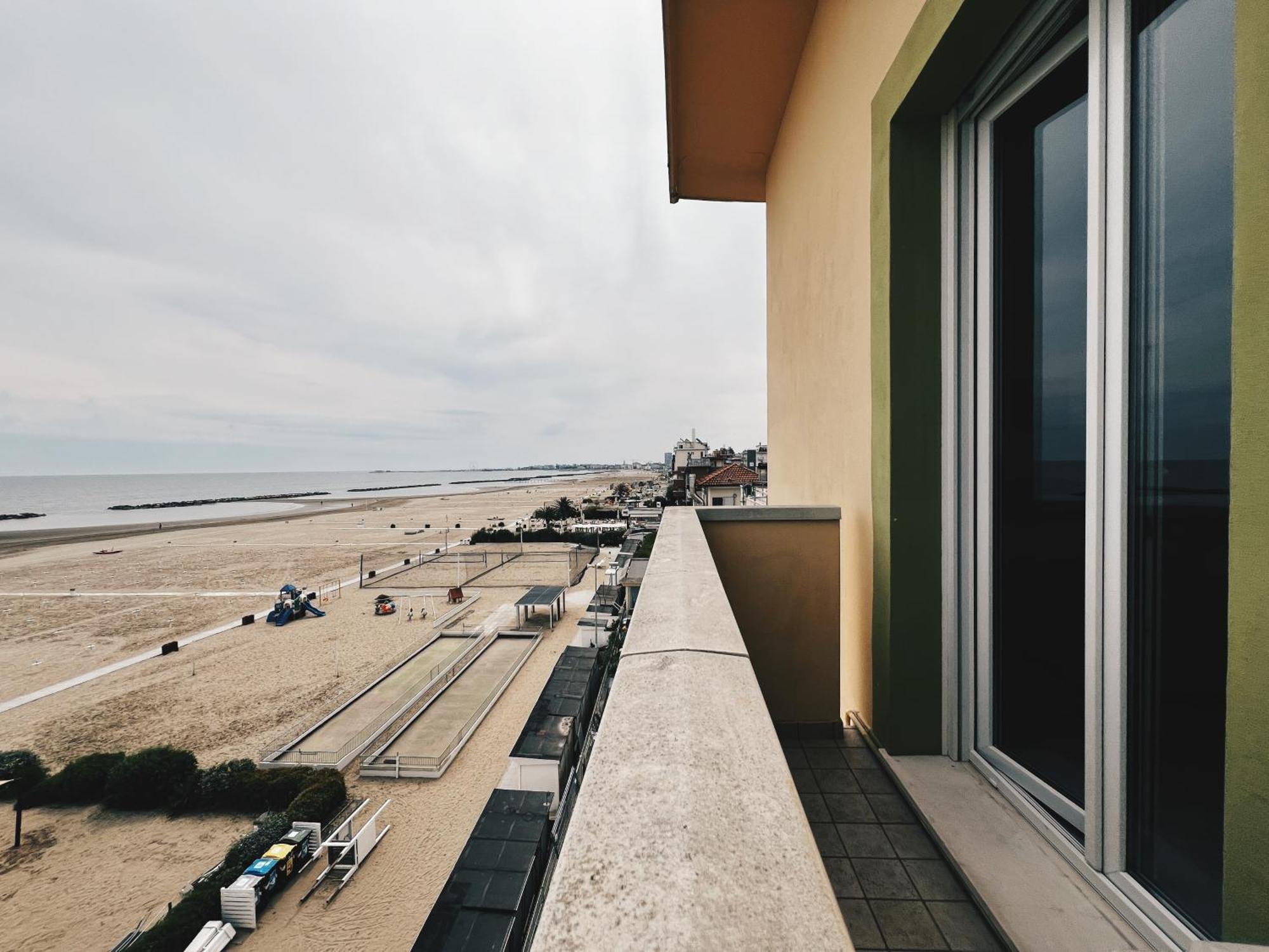Residence Buena Vista Rimini Esterno foto