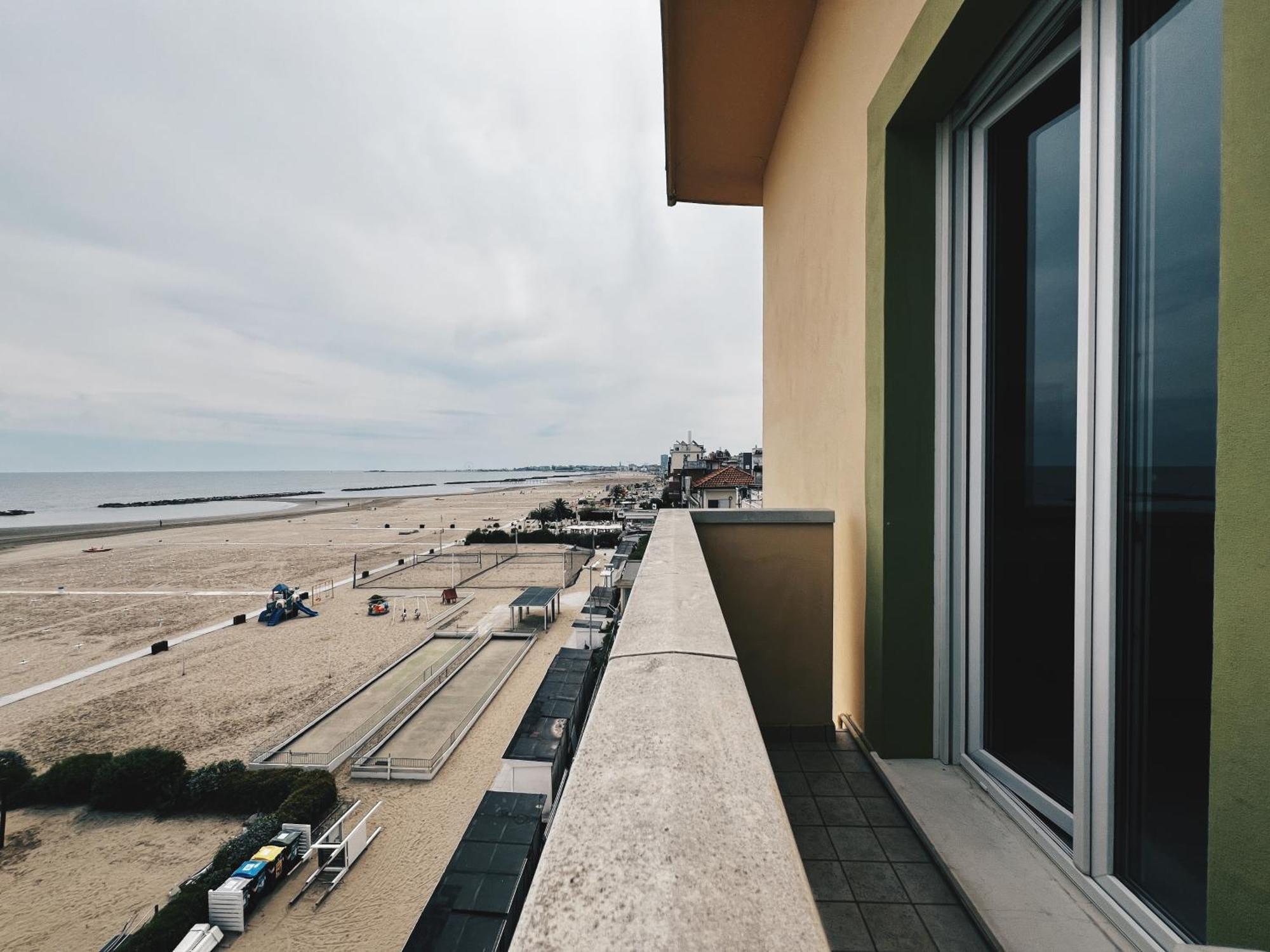 Residence Buena Vista Rimini Esterno foto
